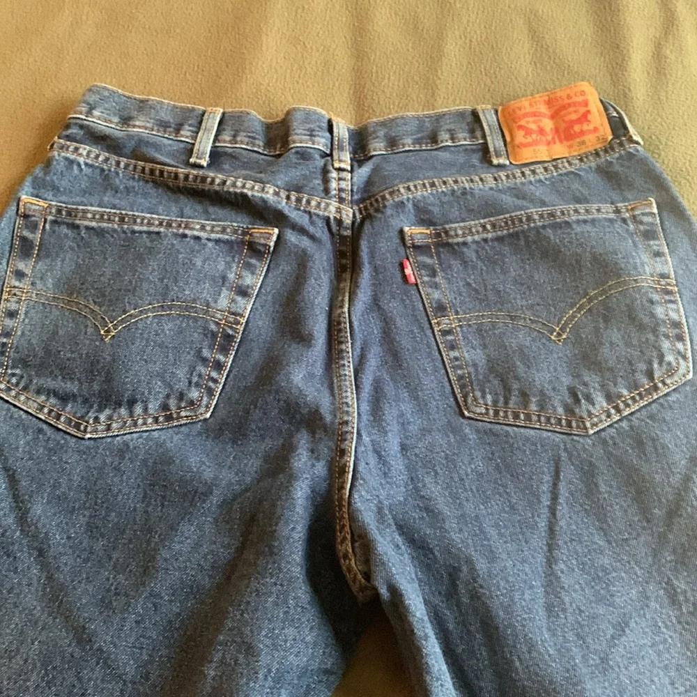 Men’s Levi’s red tab 550 blue jeans. Size 38x32. - Picture 7 of 7